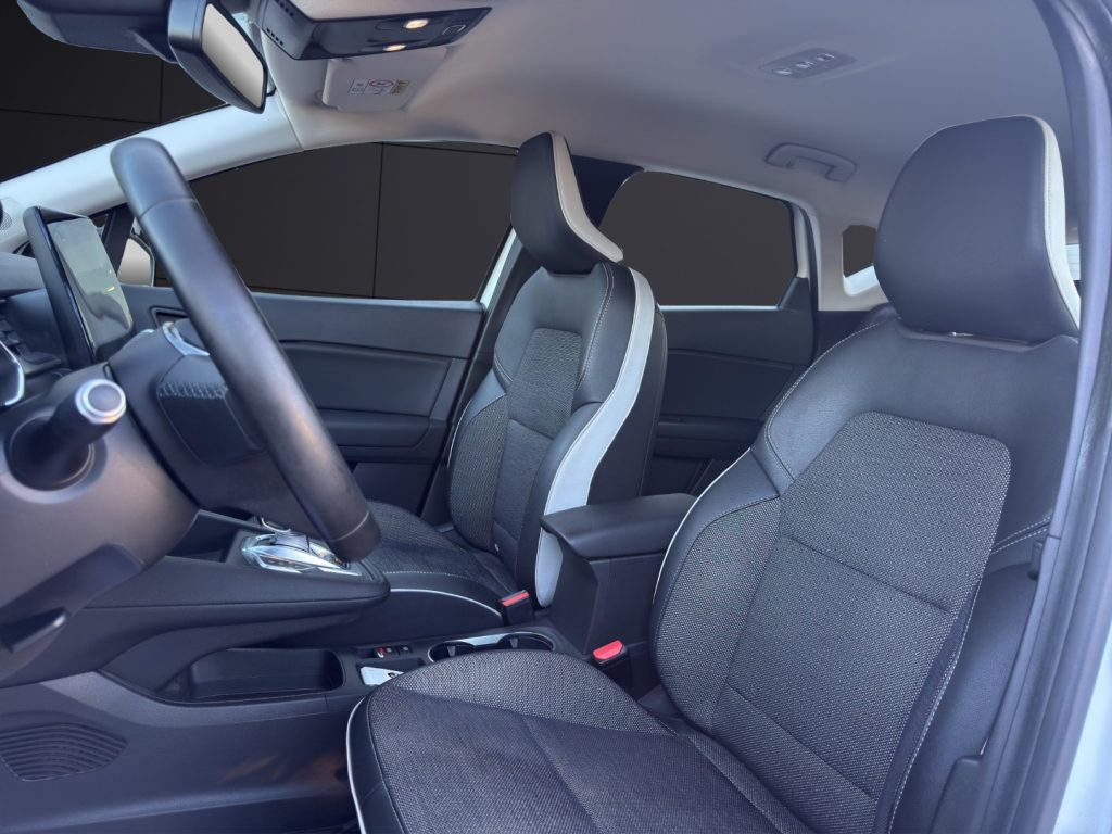 RENAULT Captur Plug-in Hybrid E-Tech 160 CV Intens - 9