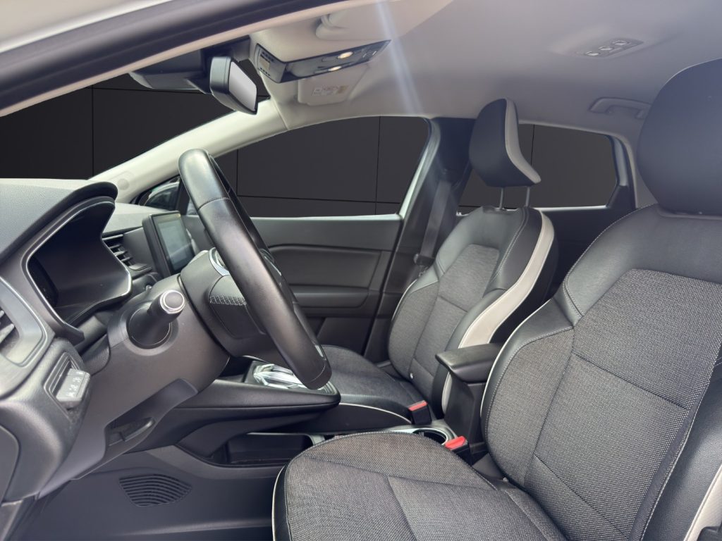 RENAULT Captur Plug-in Hybrid E-Tech 160 CV Intens - 9