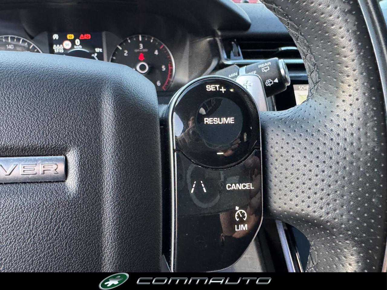 LAND ROVER Range Rover Velar 2.0D I4 180 CV R-Dynamic S - 19