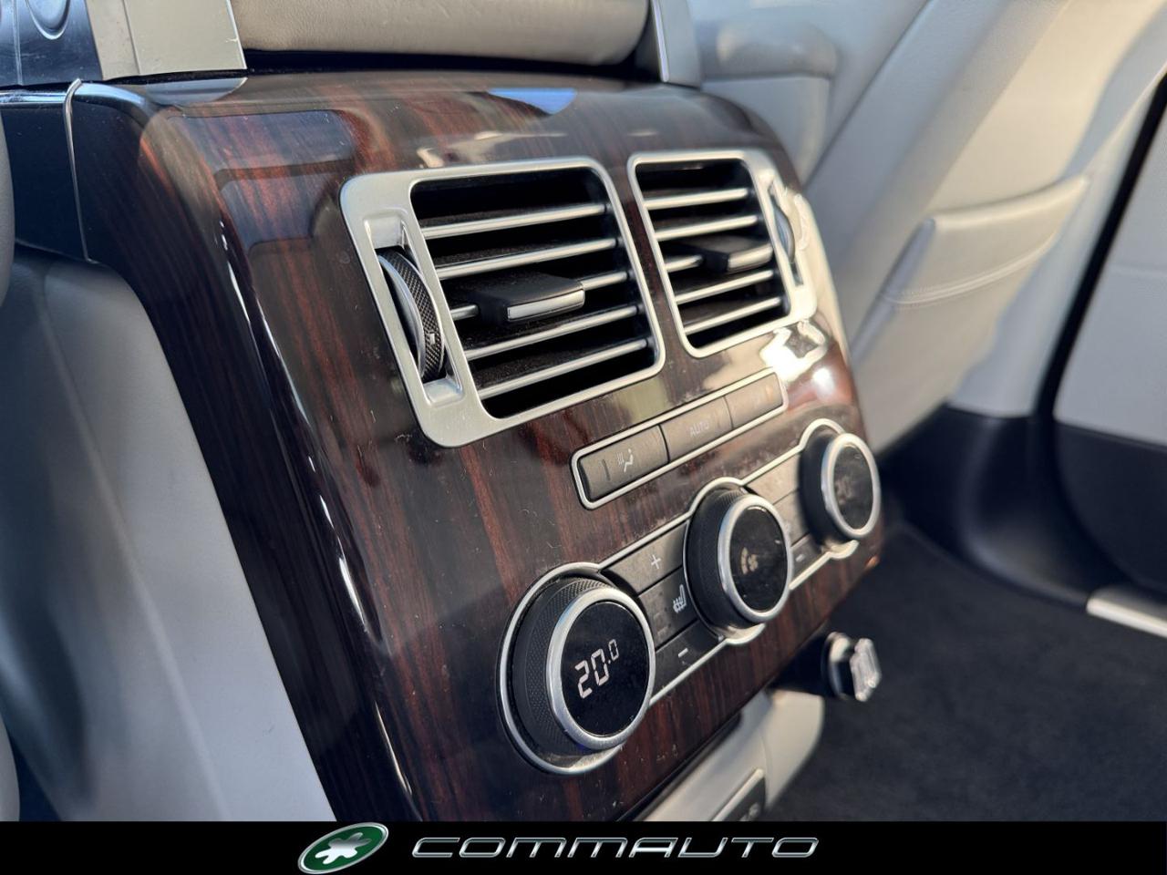 LAND ROVER Range Rover 3.0 TDV6 Vogue - 32