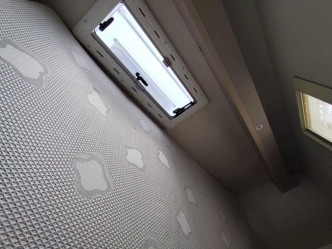 CHALLENGER GENESIS C256 - 14