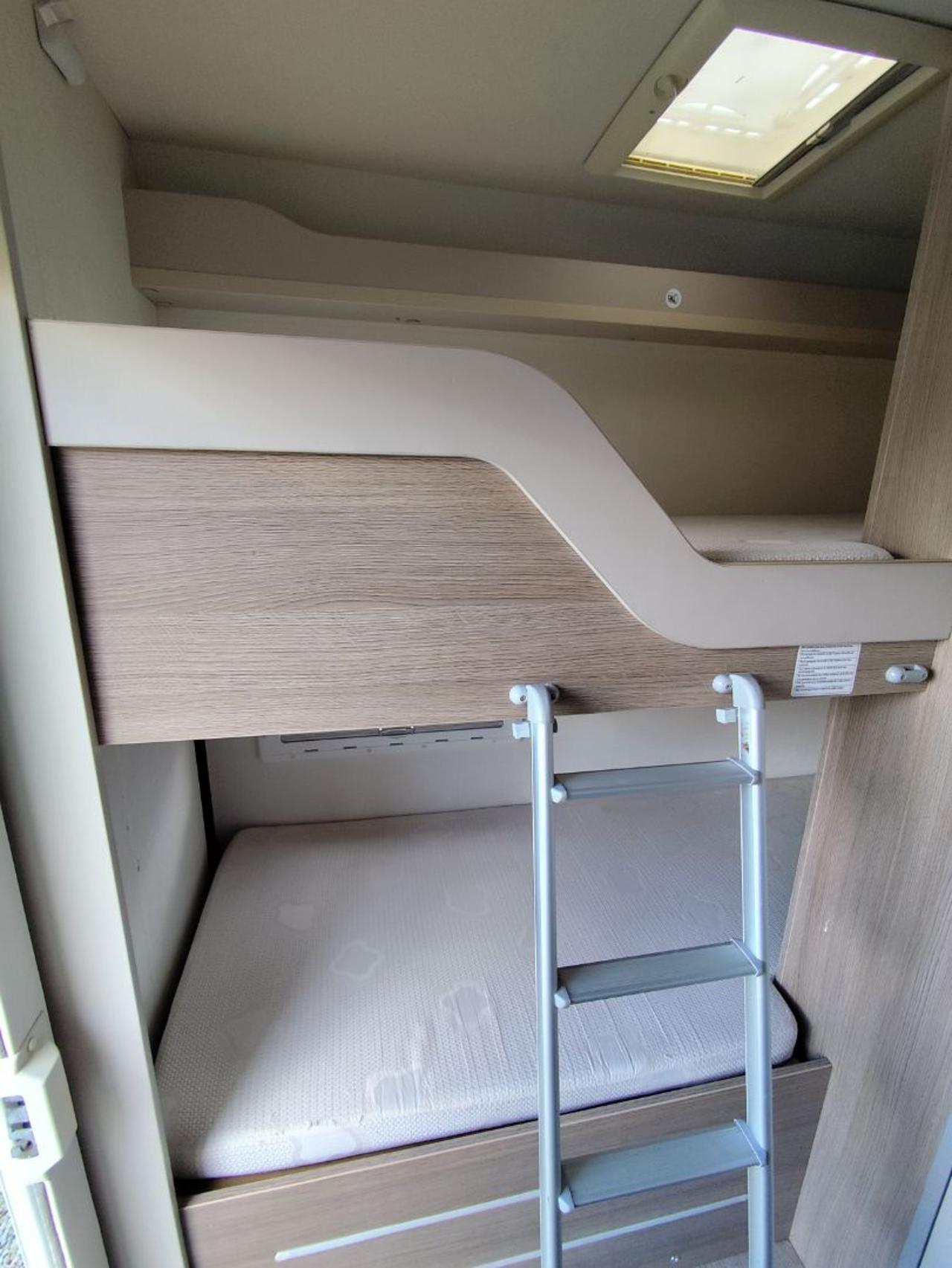 CHALLENGER GENESIS C256 - 12