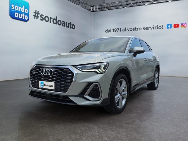 AUDI Q3 Grigio metallizzato