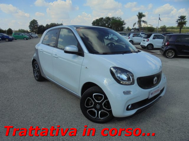 SMART ForFour Bianco pastello