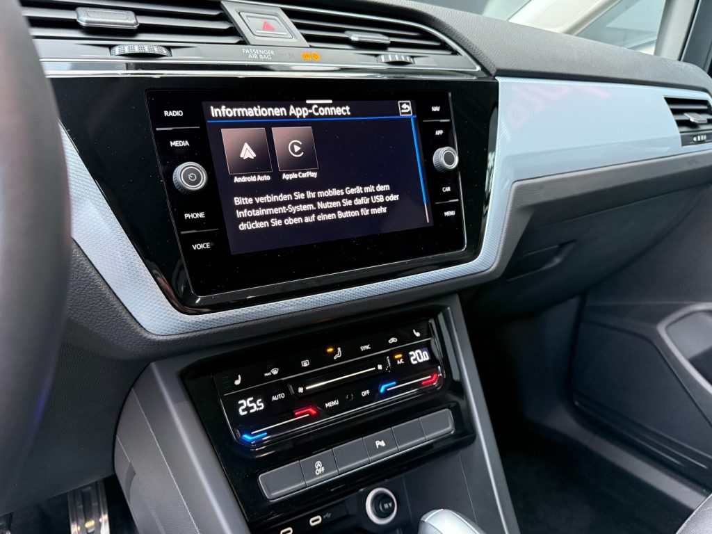 VOLKSWAGEN Touran 1.5 TSI GOAL Navi ACC Keyless TravelAssist - 13