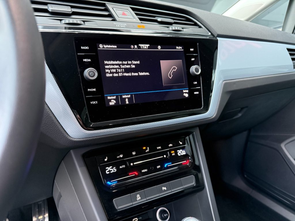 VOLKSWAGEN Touran 1.5 TSI GOAL Navi ACC Keyless TravelAssist - 14