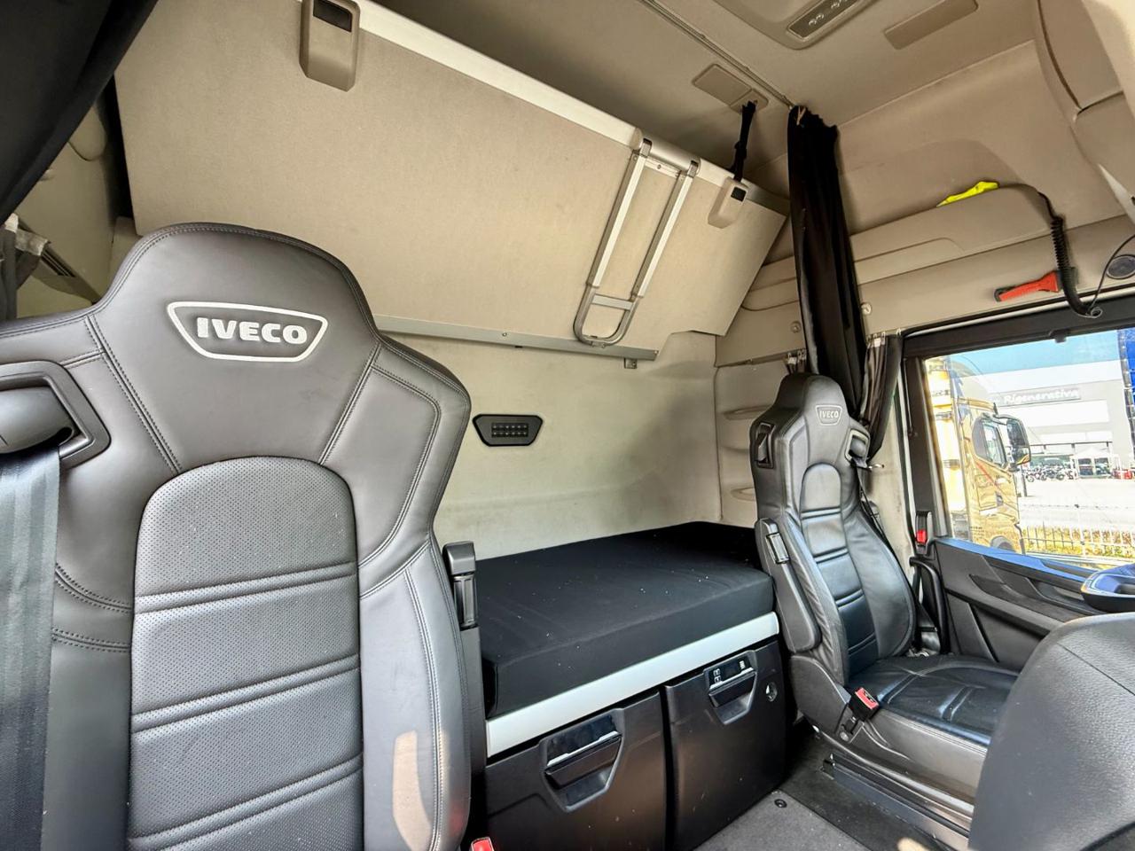 IVECO S-WAY 570 FULL AIR - 11