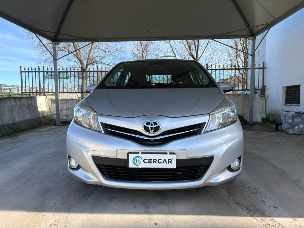 TOYOTA Yaris 1.0 5 porte Lounge OK NEOPATENTATI KM CERTIFIICATI - 2