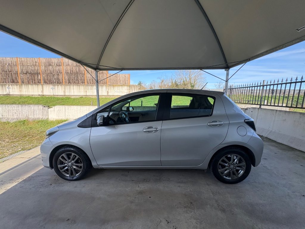 TOYOTA Yaris 1.0 5 porte Lounge OK NEOPATENTATI KM CERTIFIICATI - 7