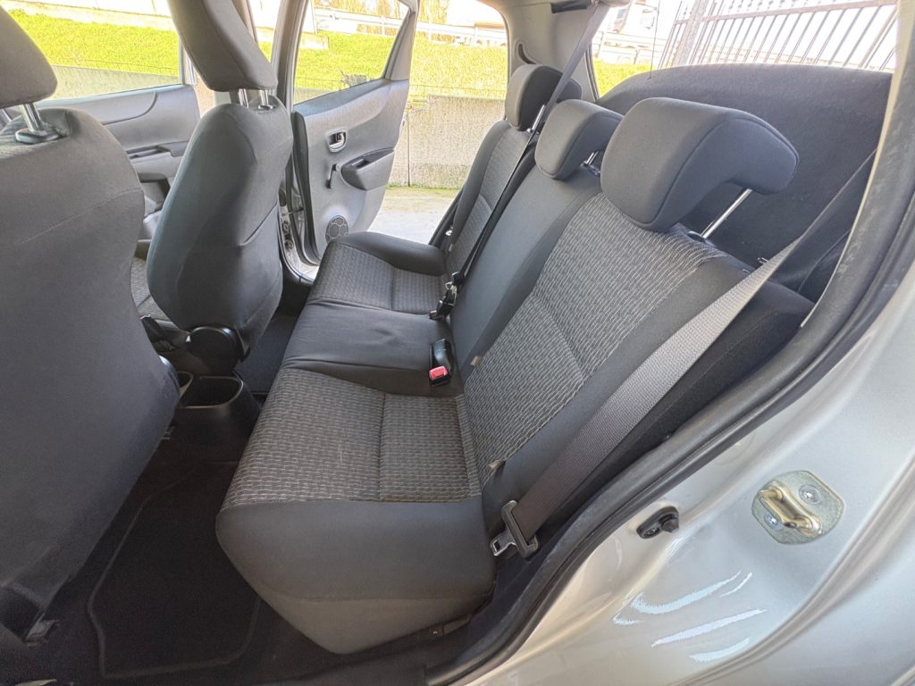 TOYOTA Yaris 1.0 5 porte Lounge OK NEOPATENTATI KM CERTIFIICATI - 20