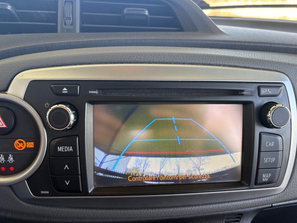 TOYOTA Yaris 1.0 5 porte Lounge OK NEOPATENTATI KM CERTIFIICATI - 14