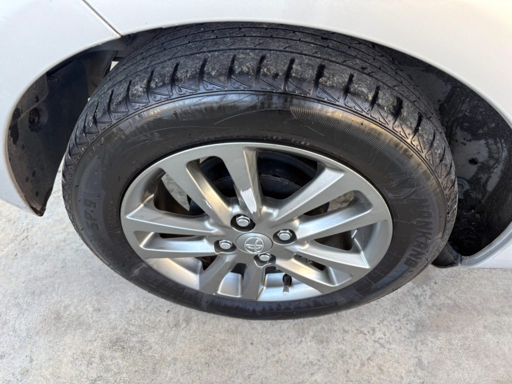 TOYOTA Yaris 1.0 5 porte Lounge OK NEOPATENTATI KM CERTIFIICATI - 37