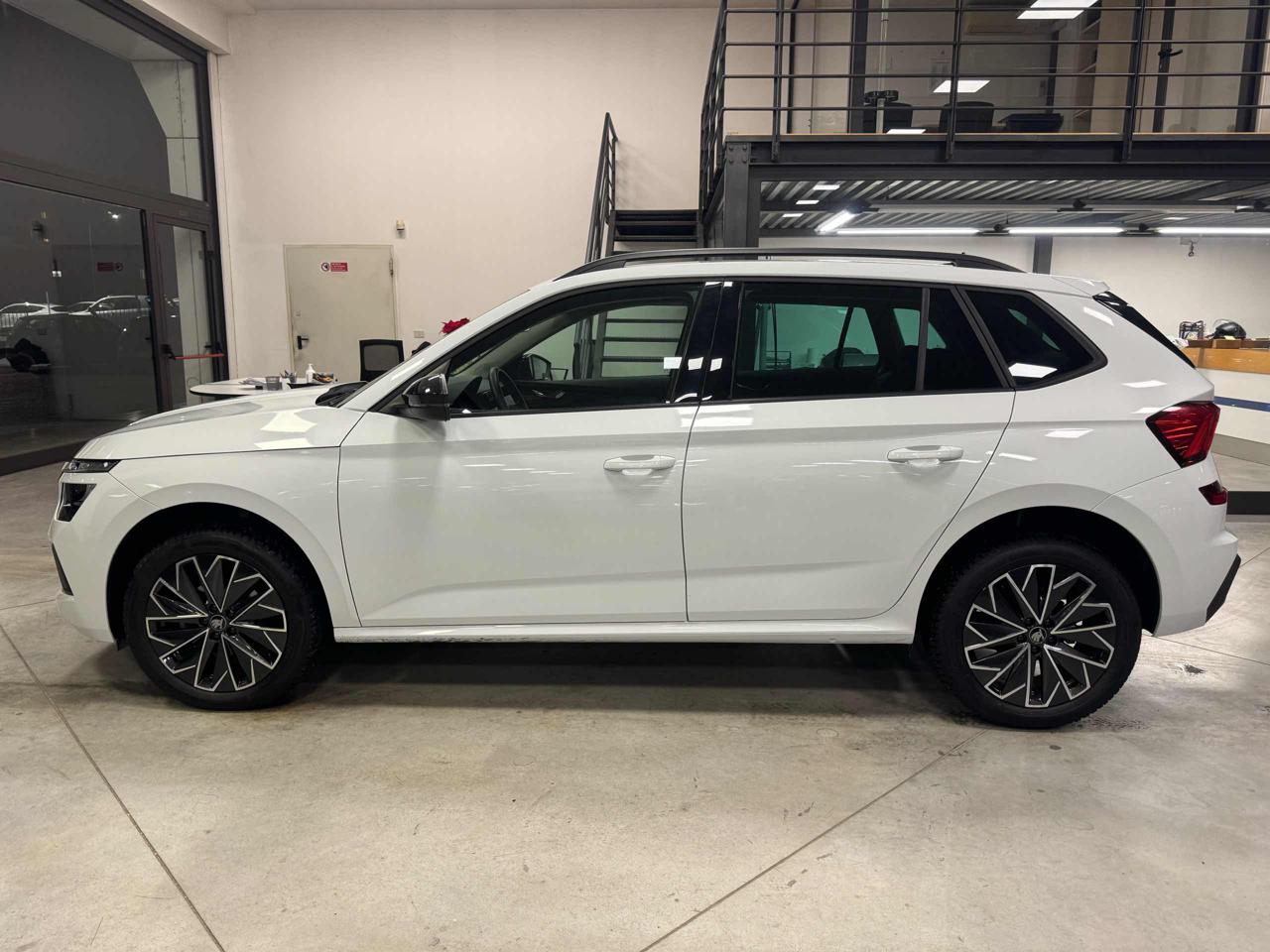 SKODA Kamiq 1.0 TSI 115 CV Black Dots - 6