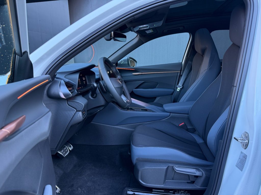 CUPRA Terramar 2.0 TSI DSG 4Drive VZ GANCIO 20 Pano Head Up 360° - 4