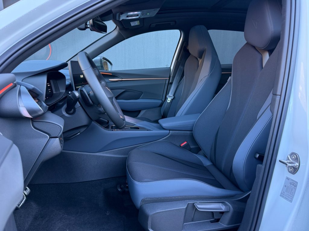 CUPRA Terramar 2.0 TSI DSG 4Drive VZ GANCIO 20 Pano Head Up 360° - 5