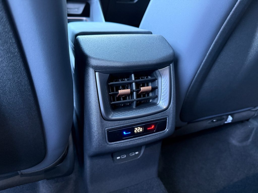 CUPRA Terramar 2.0 TSI DSG 4Drive VZ GANCIO 20 Pano Head Up 360° - 10