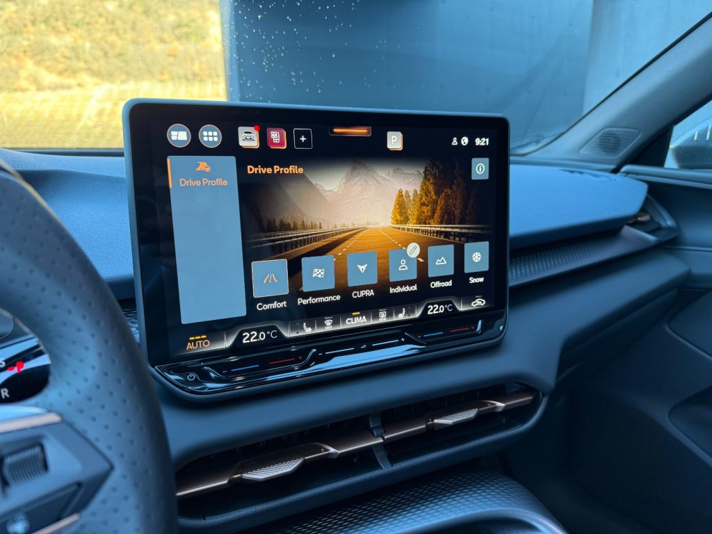 CUPRA Terramar 2.0 TSI DSG 4Drive VZ GANCIO 20 Pano Head Up 360° - 16