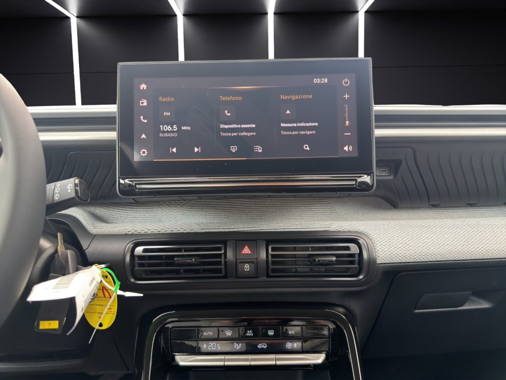 CITROEN C3 Aircross Hybrid 145 CV e-DCS6 Max - 16