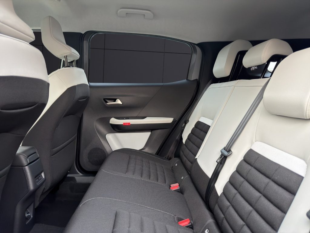 CITROEN C3 Aircross Hybrid 145 CV e-DCS6 Max - 13