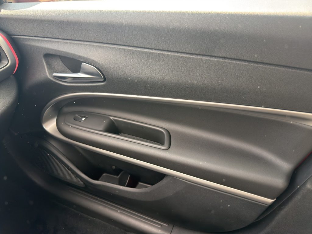 JEEP Avenger 1.2 Turbo 100 CV MHEV Summit - 17