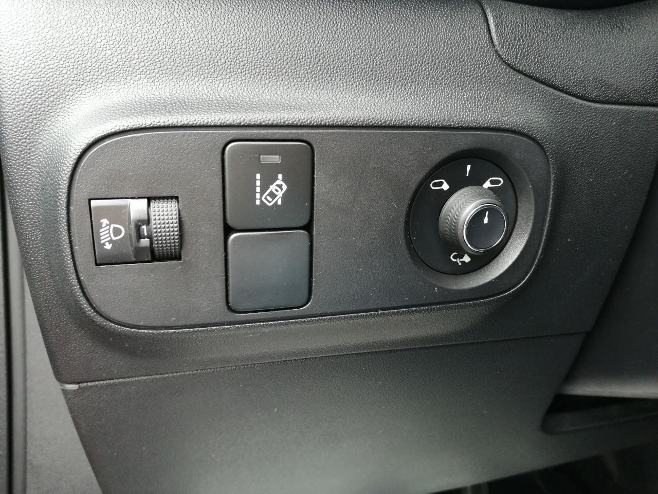 CITROEN C3 BlueHDi 100 CV S&S Shine - 18