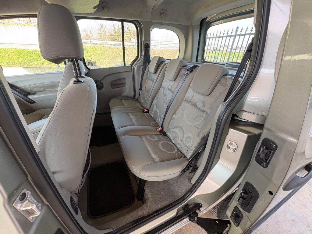 RENAULT Kangoo 1.6 105CV 5 porte Dynamique OK NEOPATENTATI - 19