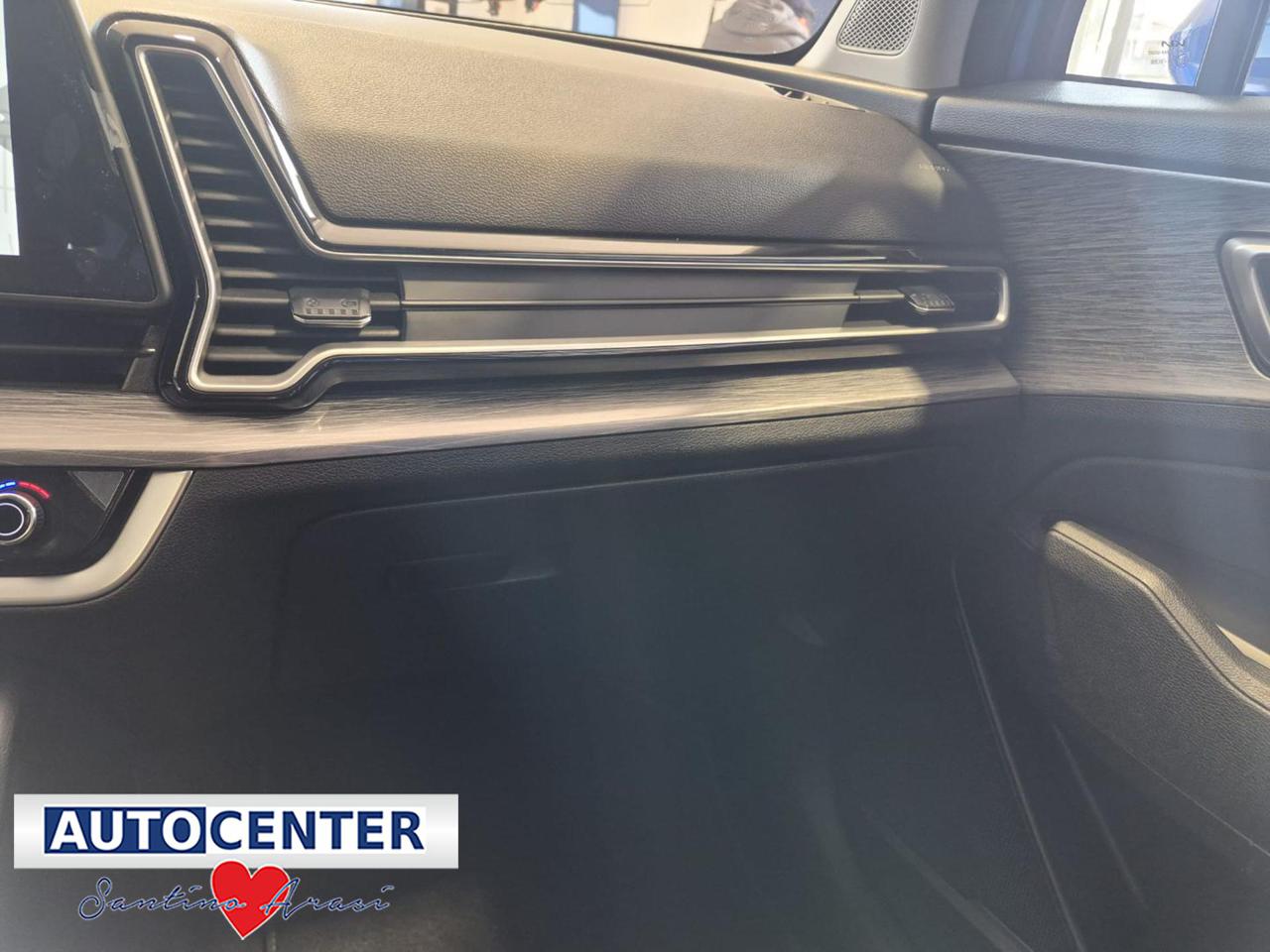 KIA Sportage 1.6 CRDi MHEV Business - 11