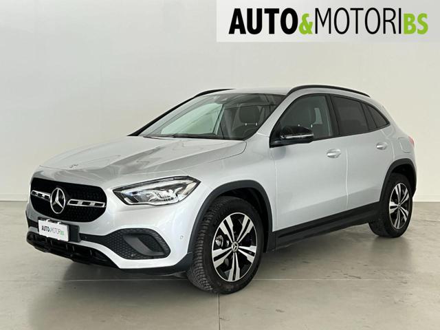 MERCEDES-BENZ GLA 200 Argento metallizzato