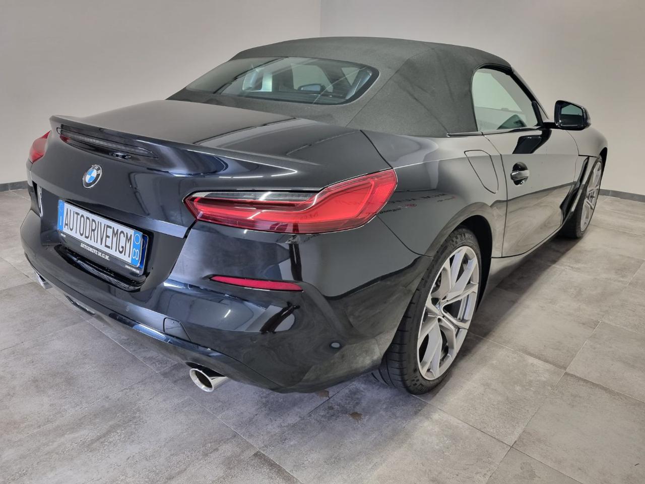 BMW Z4 sDrive20i Full Pelle - 19