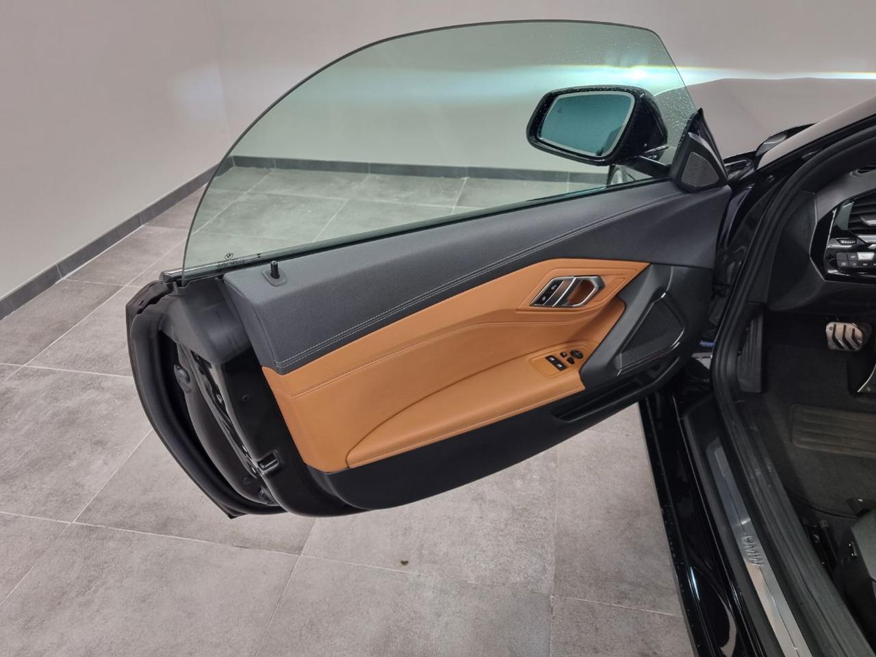 BMW Z4 sDrive20i Full Pelle - 21