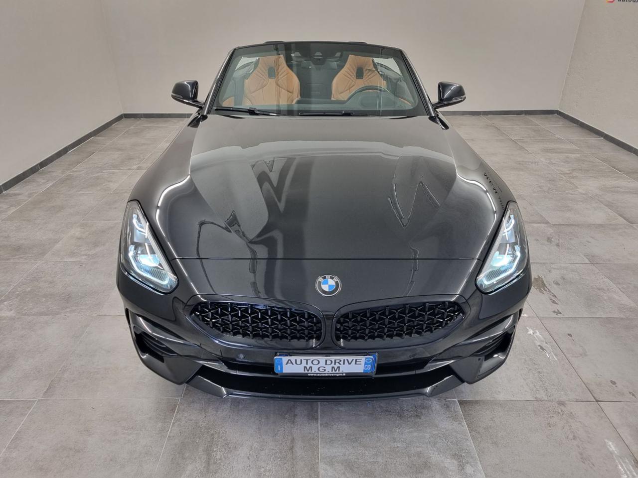 BMW Z4 sDrive20i Full Pelle - 28
