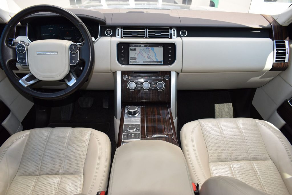 LAND ROVER Range Rover 4.4 SDV8 Vogue - 9
