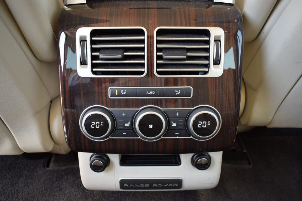 LAND ROVER Range Rover 4.4 SDV8 Vogue - 22