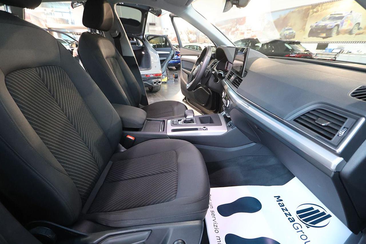 AUDI Q5 40 TDI Quattro S-Tronic Business Advanced - 42