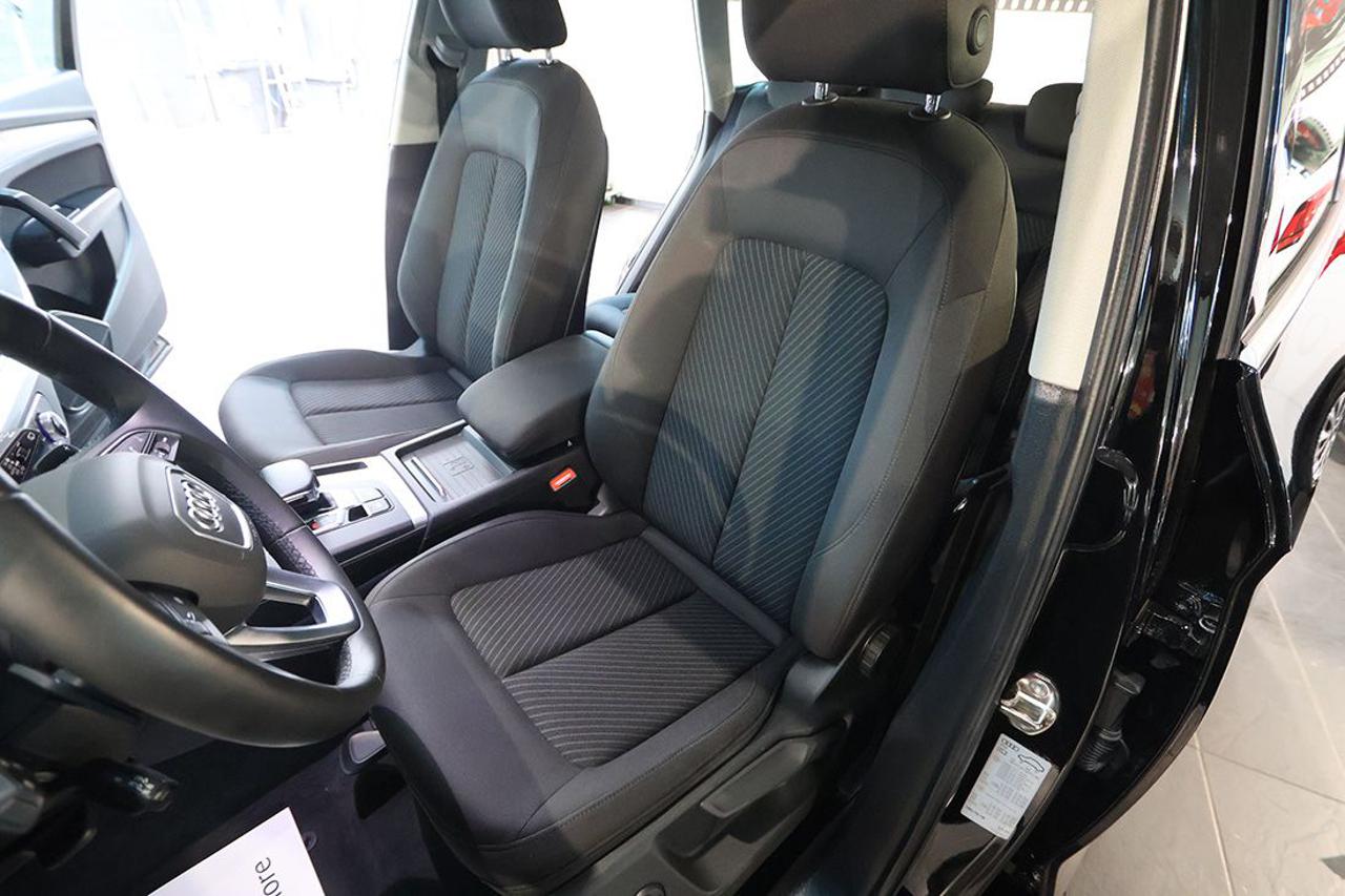 AUDI Q5 40 TDI Quattro S-Tronic Business Advanced - 17