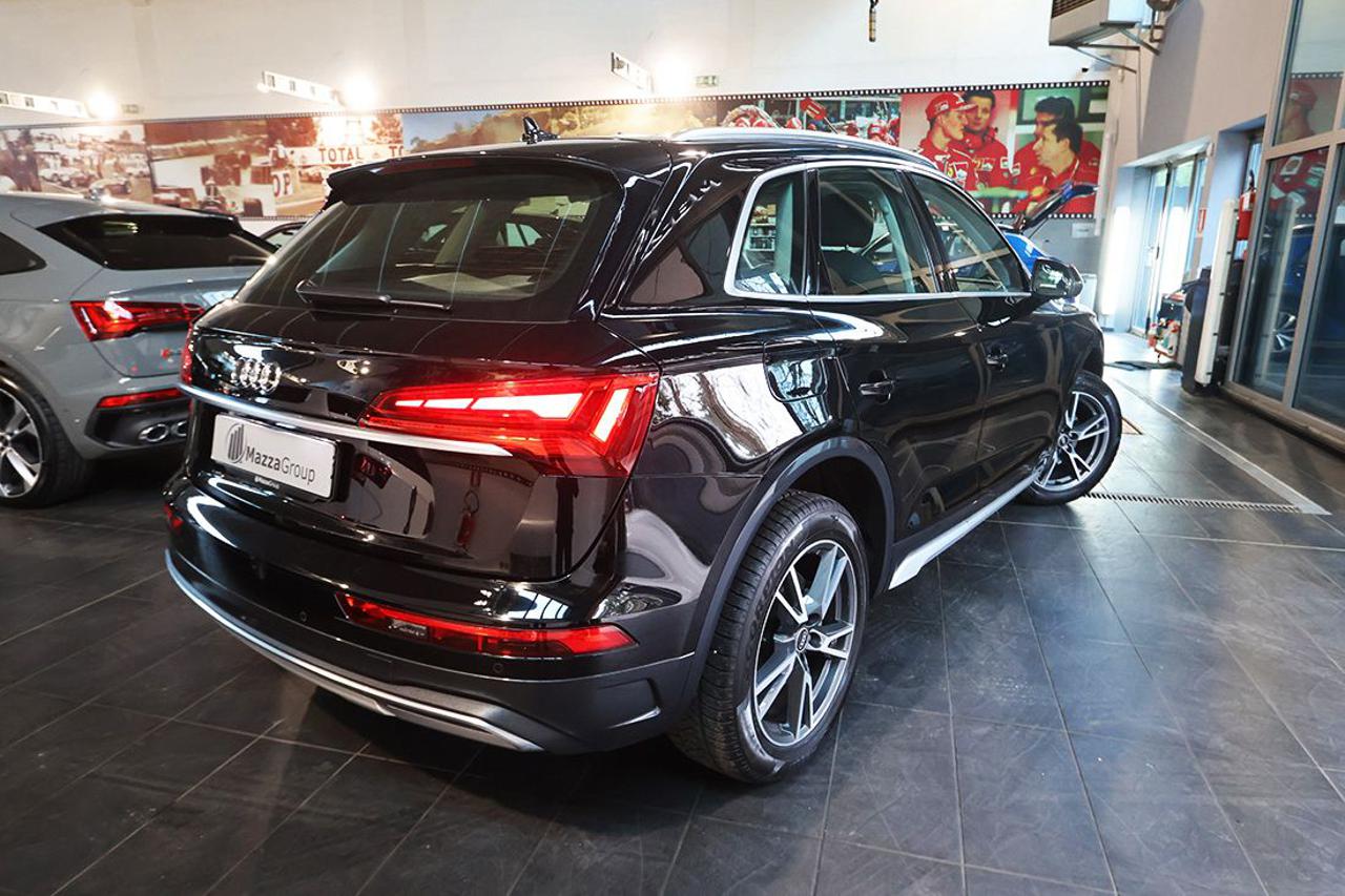 AUDI Q5 40 TDI Quattro S-Tronic Business Advanced - 9