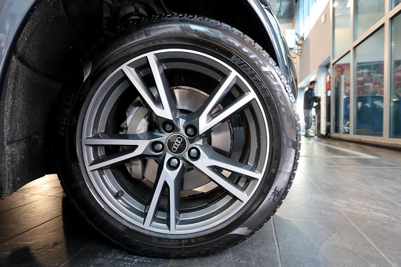 AUDI Q5 40 TDI Quattro S-Tronic Business Advanced - 6