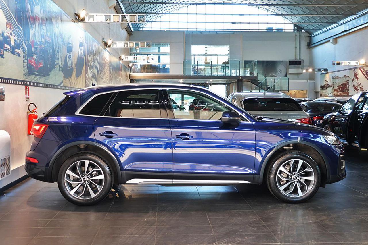 AUDI Q5 40 TDI Quattro S-Tronic Business Advanced - 2