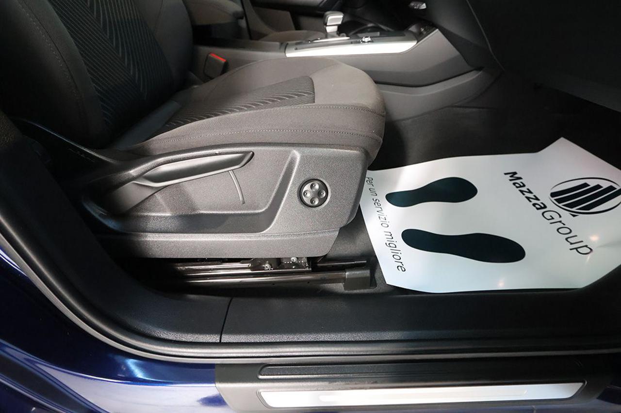 AUDI Q5 40 TDI Quattro S-Tronic Business Advanced - 40