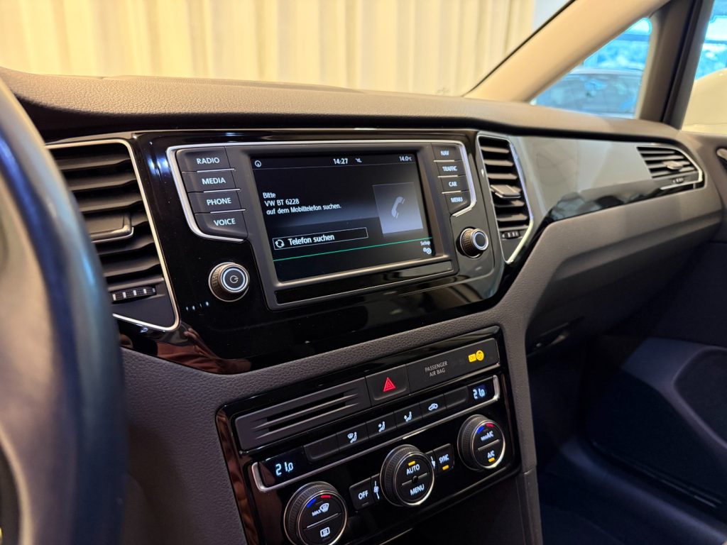 VOLKSWAGEN Golf Sportsvan 1.6 TDI 110CV Highline GANCIO Navi DAB+ - 14