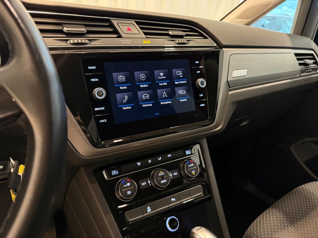 VOLKSWAGEN Touran 1.4 TSI DSG Business 7P Navi ACC DAB+ - 12