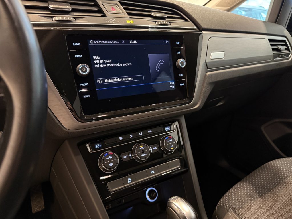 VOLKSWAGEN Touran 1.4 TSI DSG Business 7P Navi ACC DAB+ - 14