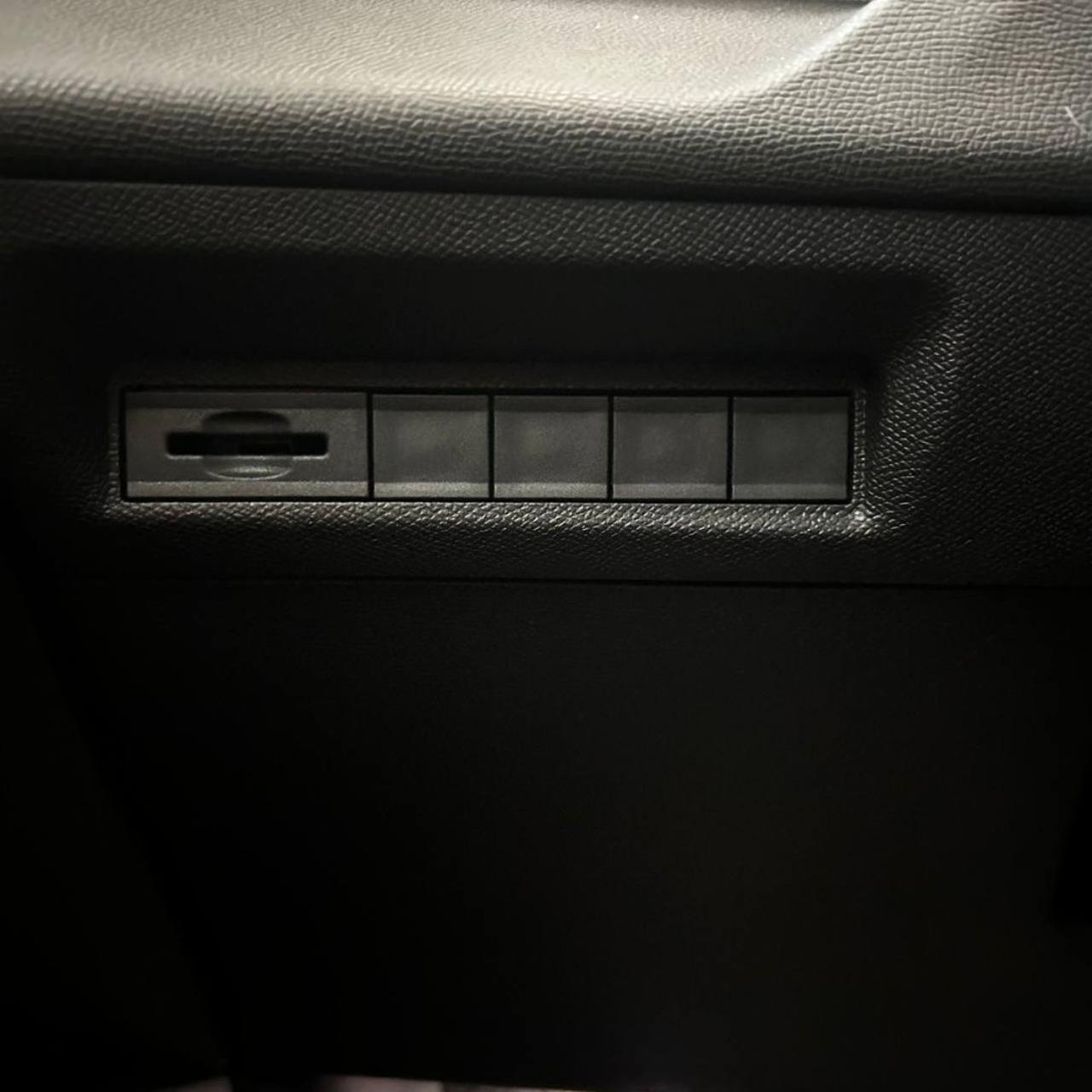 PEUGEOT 308 PureTech Turbo 130 S&S EAT8 SW GT - 31