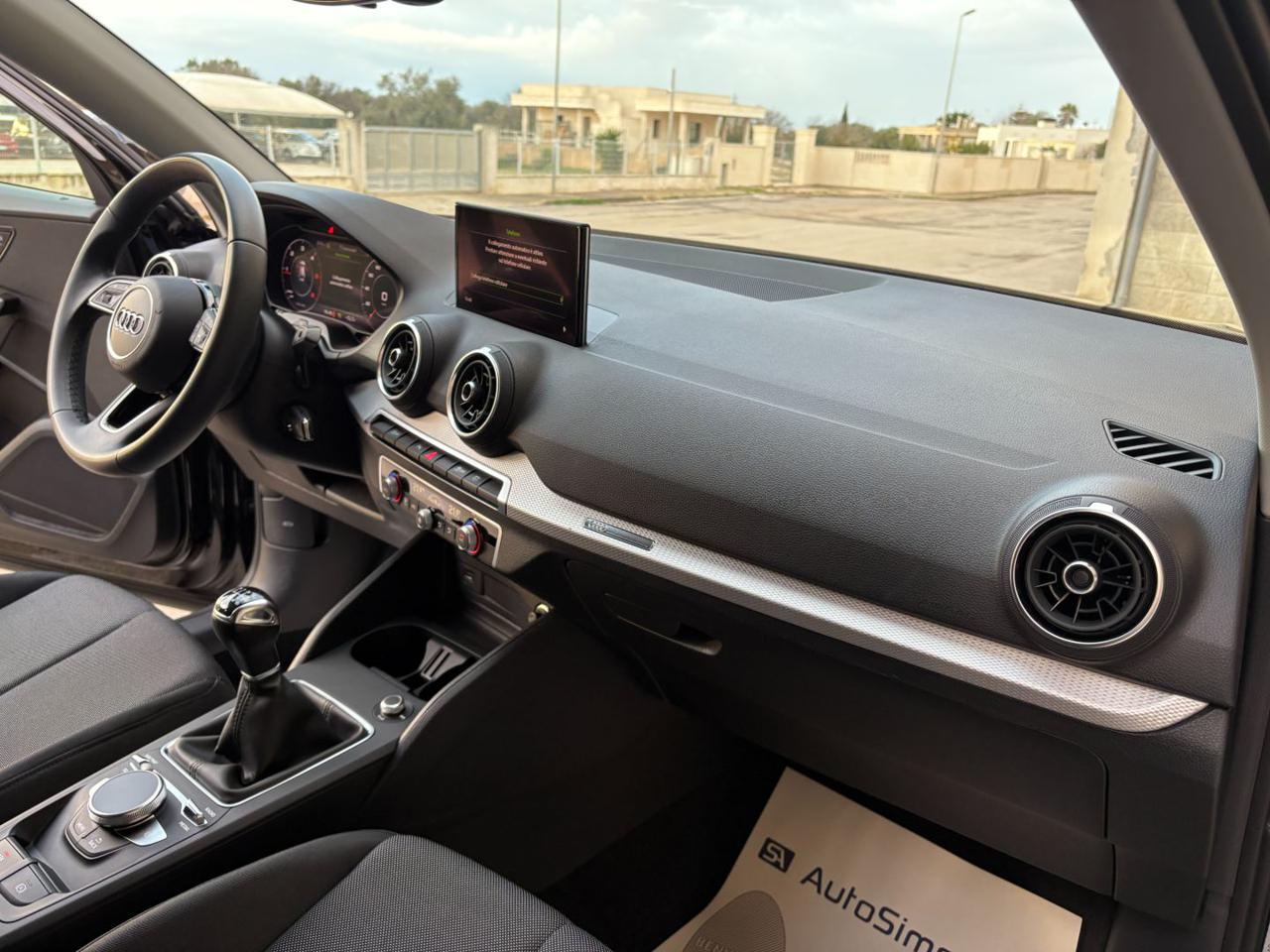 AUDI Q2 30 TDI Business VIRTUAL COCKPIT-RETROCAMERA - 13