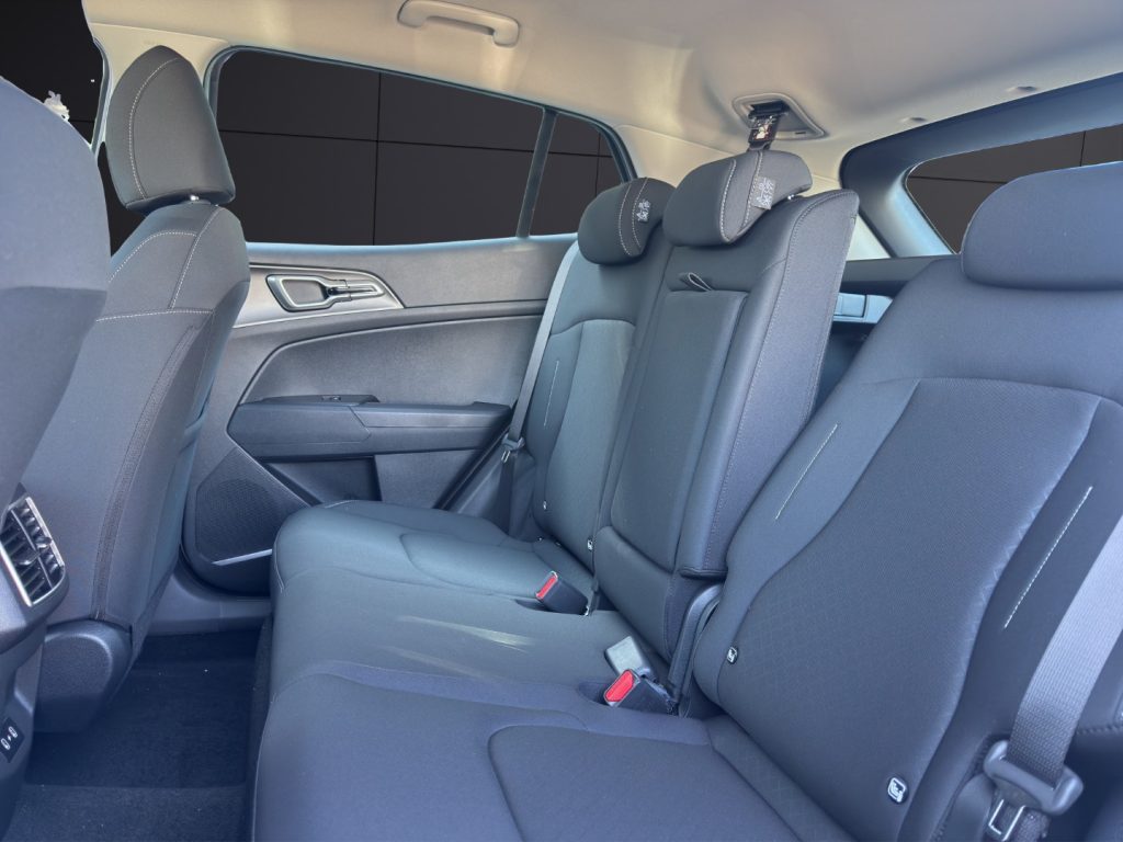 KIA Sportage 1.6 CRDi MHEV Business - 13