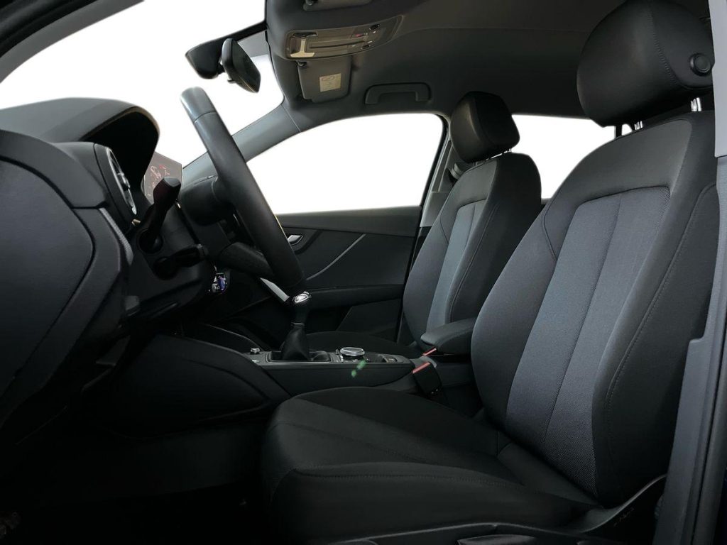 AUDI Q2 35 TFSI S line Edition - 9