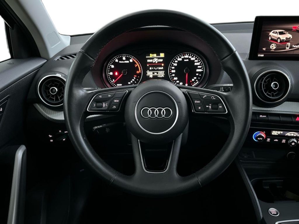 AUDI Q2 35 TFSI S line Edition - 10