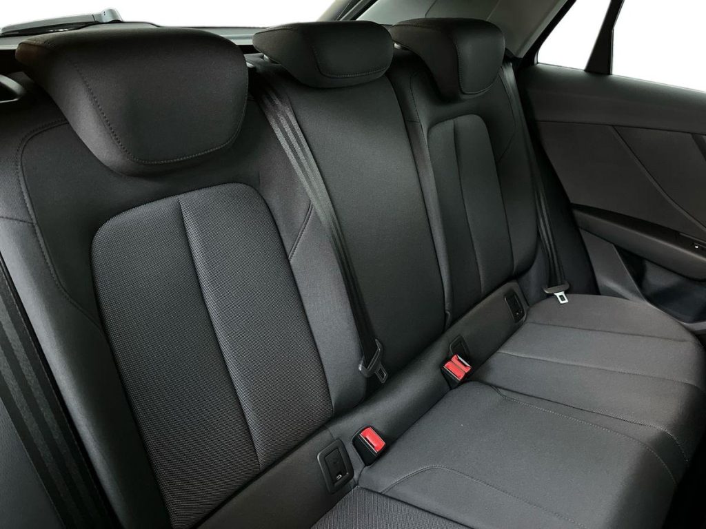 AUDI Q2 35 TFSI S line Edition - 15