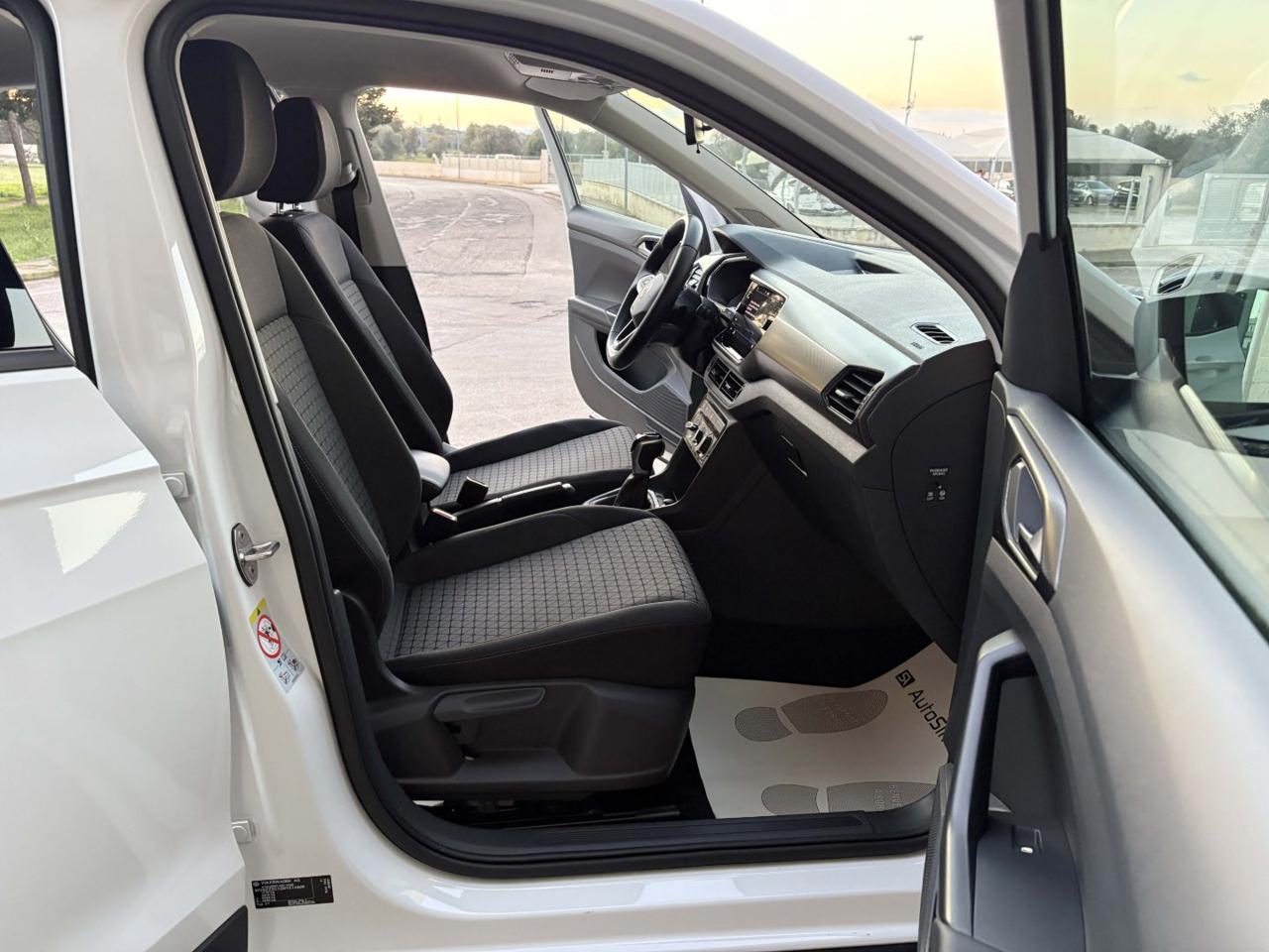 VOLKSWAGEN T-Cross 1.0 TSI 110 CV DSG Life CARPLAY - 9