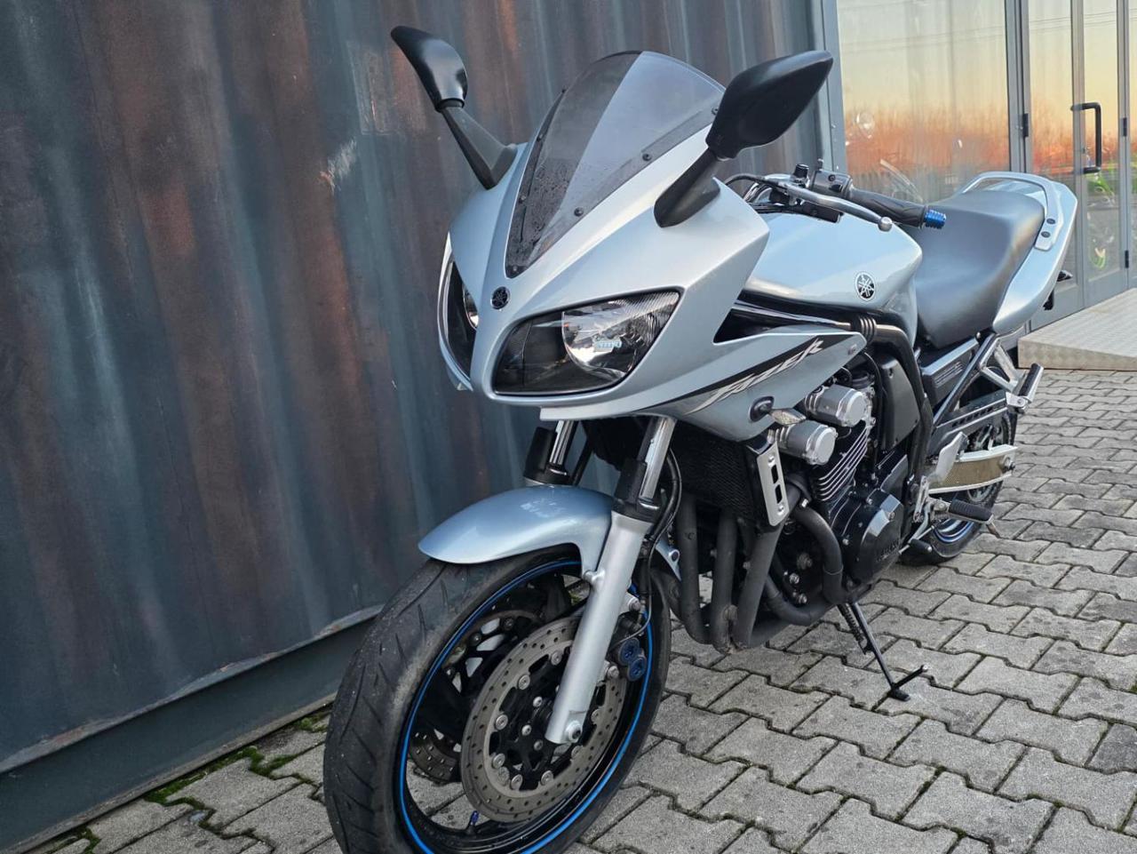 YAMAHA FZ6 Fazer 2003 - 5